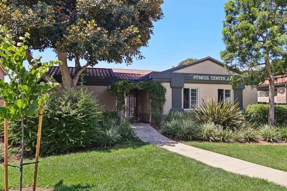 7565 Charmant Dr #505 San Diego, CA 92122