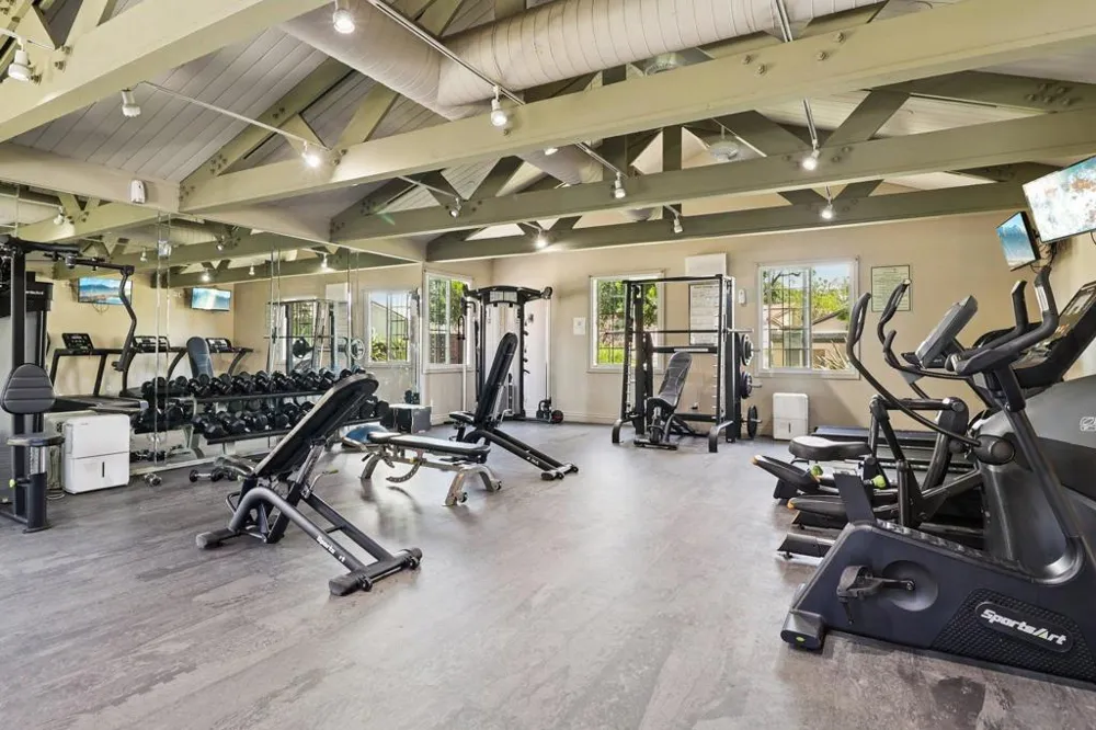 7565 Charmant Dr #505 San Diego, CA 92122