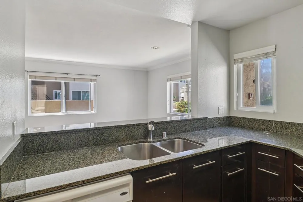 7565 Charmant Dr #505 San Diego, CA 92122
