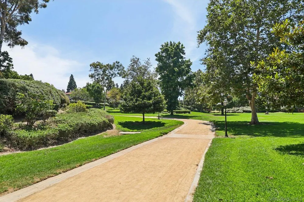 7565 Charmant Dr #505 San Diego, CA 92122