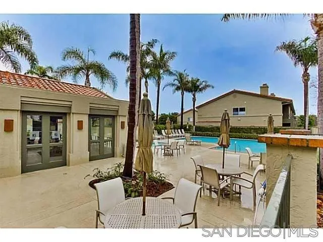 7565 Charmant Dr #505 San Diego, CA 92122