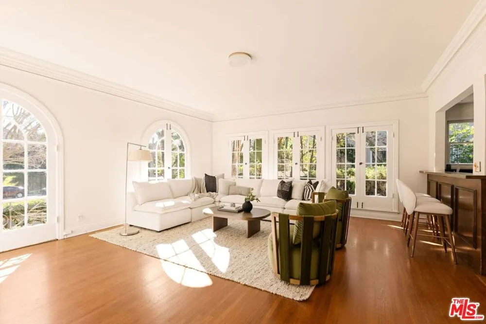 441 S Muirfield Road Los Angeles, CA 90020