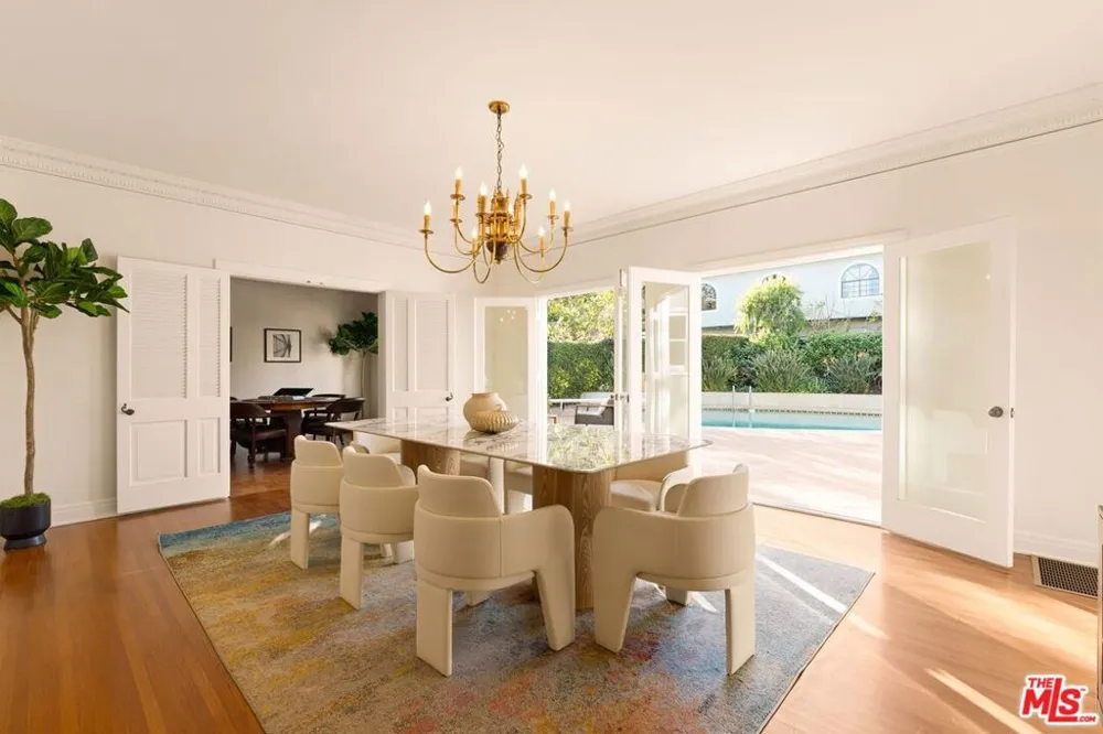 441 S Muirfield Road Los Angeles, CA 90020