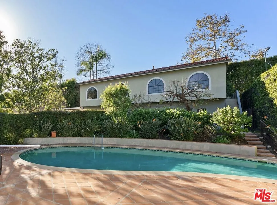 441 S Muirfield Road Los Angeles, CA 90020