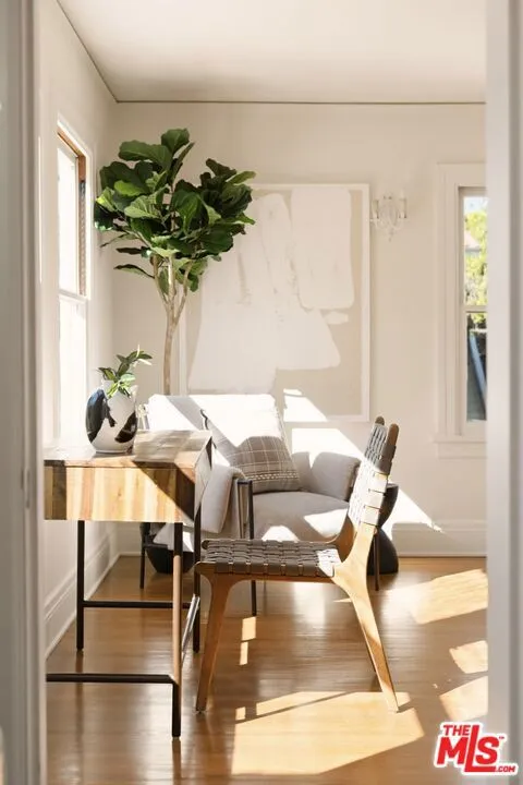 441 S Muirfield Road Los Angeles, CA 90020