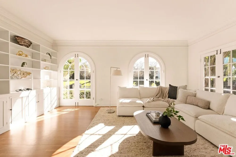 441 S Muirfield Road Los Angeles, CA 90020
