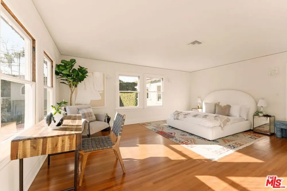 441 S Muirfield Road Los Angeles, CA 90020
