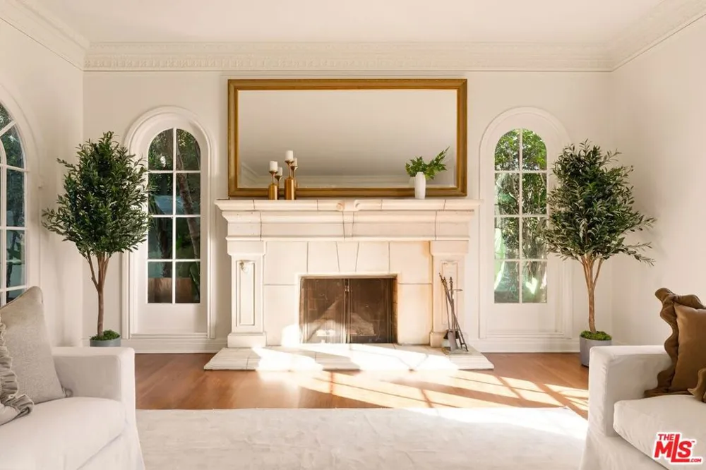 441 S Muirfield Road Los Angeles, CA 90020