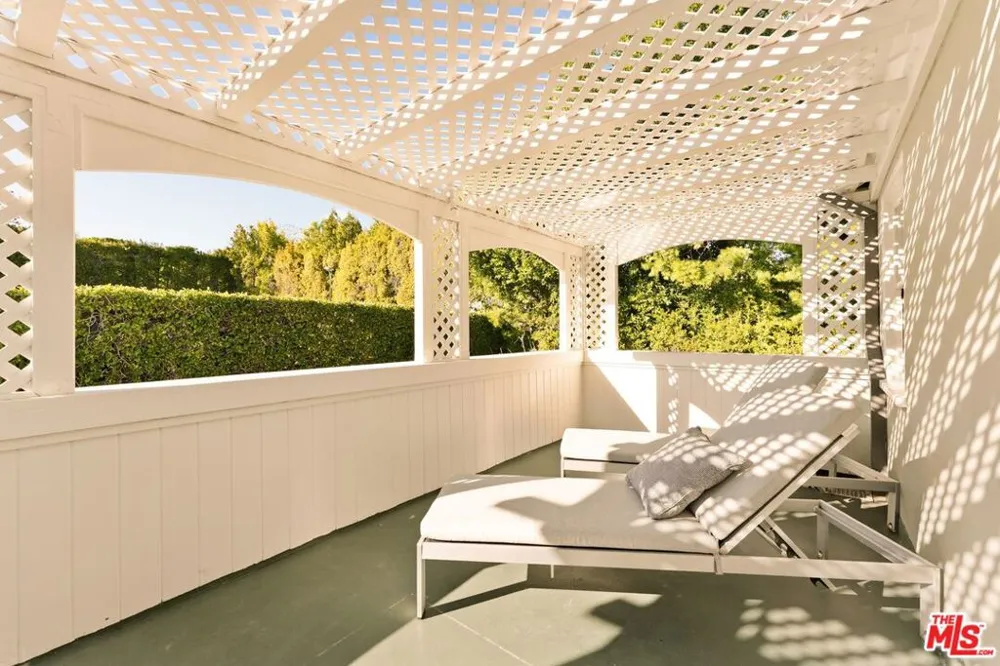 441 S Muirfield Road Los Angeles, CA 90020