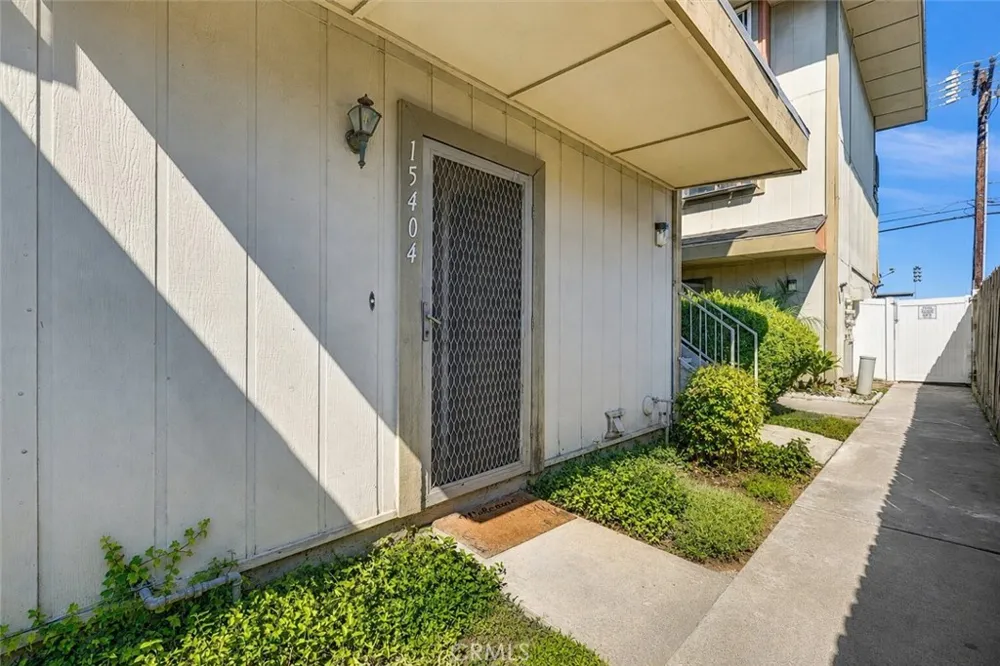 15404 Jackson Street #9 Midway City, CA 92655