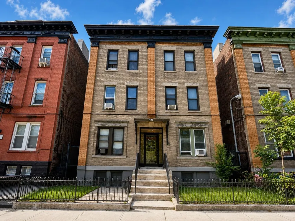 433 52ND ST West New York, NJ 07093