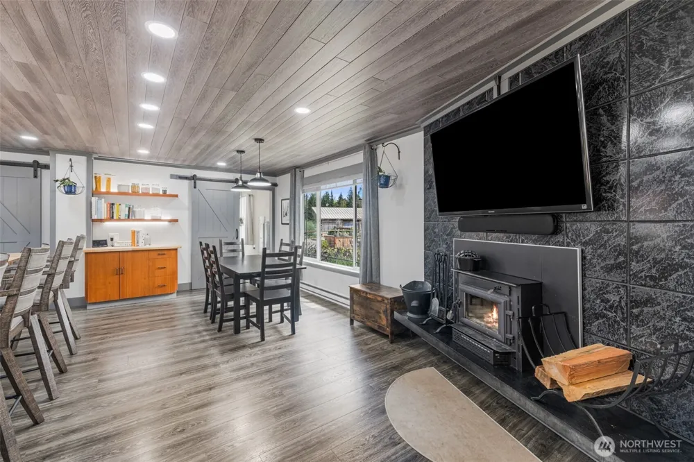 50 Mapleton Way Port Angeles, WA 98363