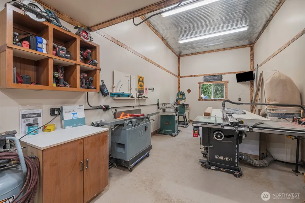 50 Mapleton Way Port Angeles, WA 98363