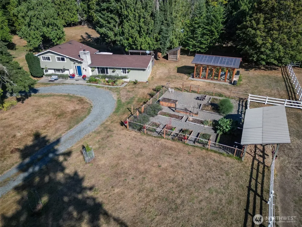 50 Mapleton Way Port Angeles, WA 98363