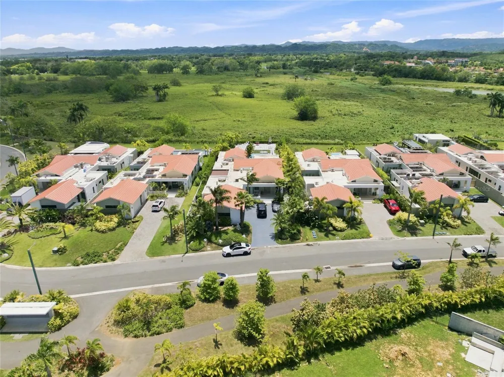 935 ISLA NORTE Dorado, PR 00646