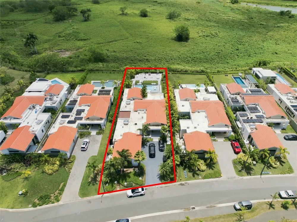 935 ISLA NORTE Dorado, PR 00646
