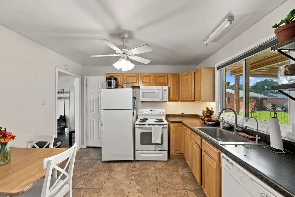 1914 Cypress Dr Murfreesboro, TN 37130