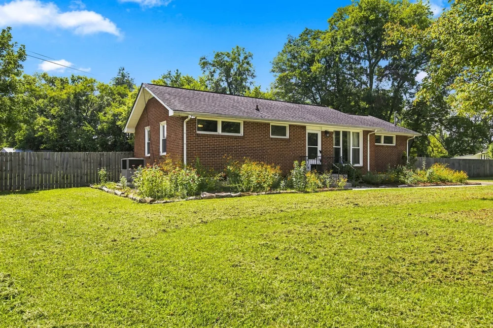 1914 Cypress Dr Murfreesboro, TN 37130