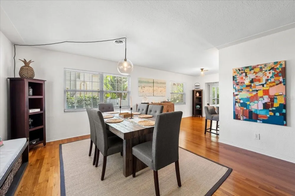 3528 FOSTER HILL DRIVE St Petersburg, FL 33704
