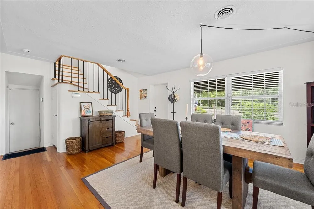 3528 FOSTER HILL DRIVE St Petersburg, FL 33704