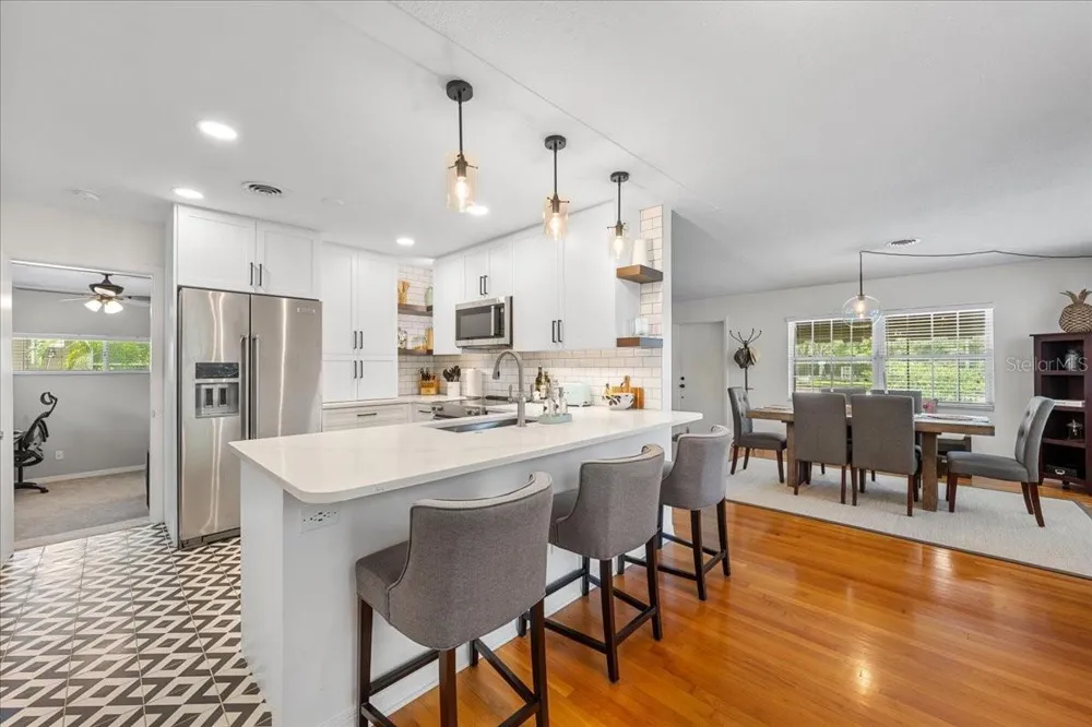 3528 FOSTER HILL DRIVE St Petersburg, FL 33704