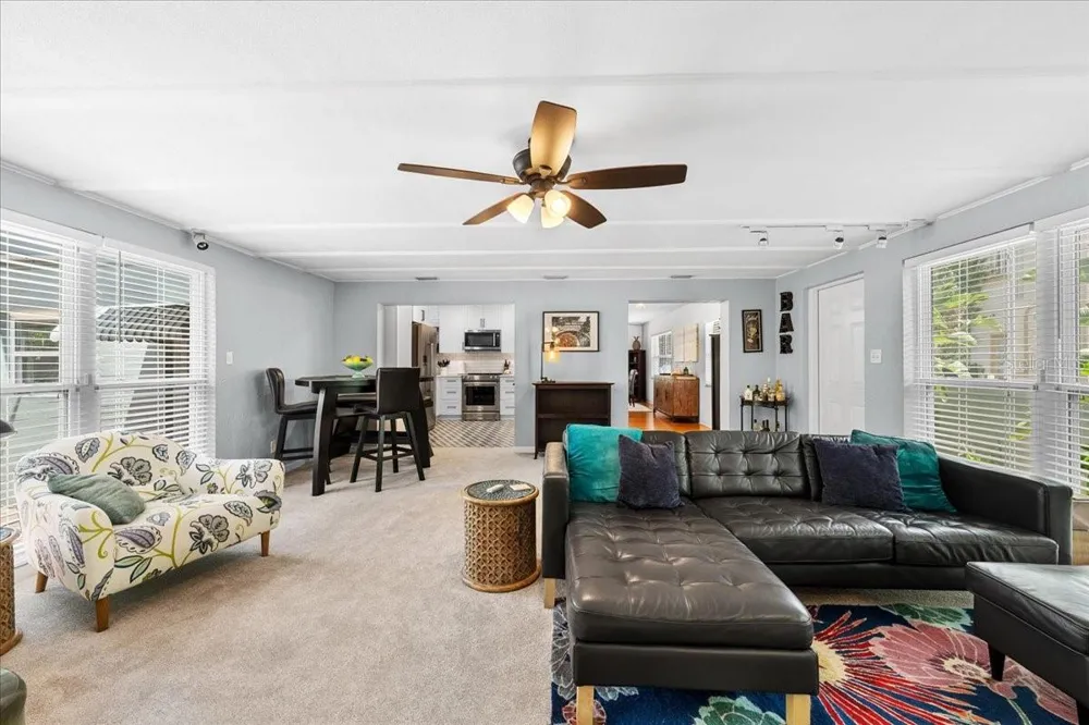 3528 FOSTER HILL DRIVE St Petersburg, FL 33704