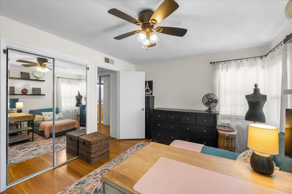 3528 FOSTER HILL DRIVE St Petersburg, FL 33704