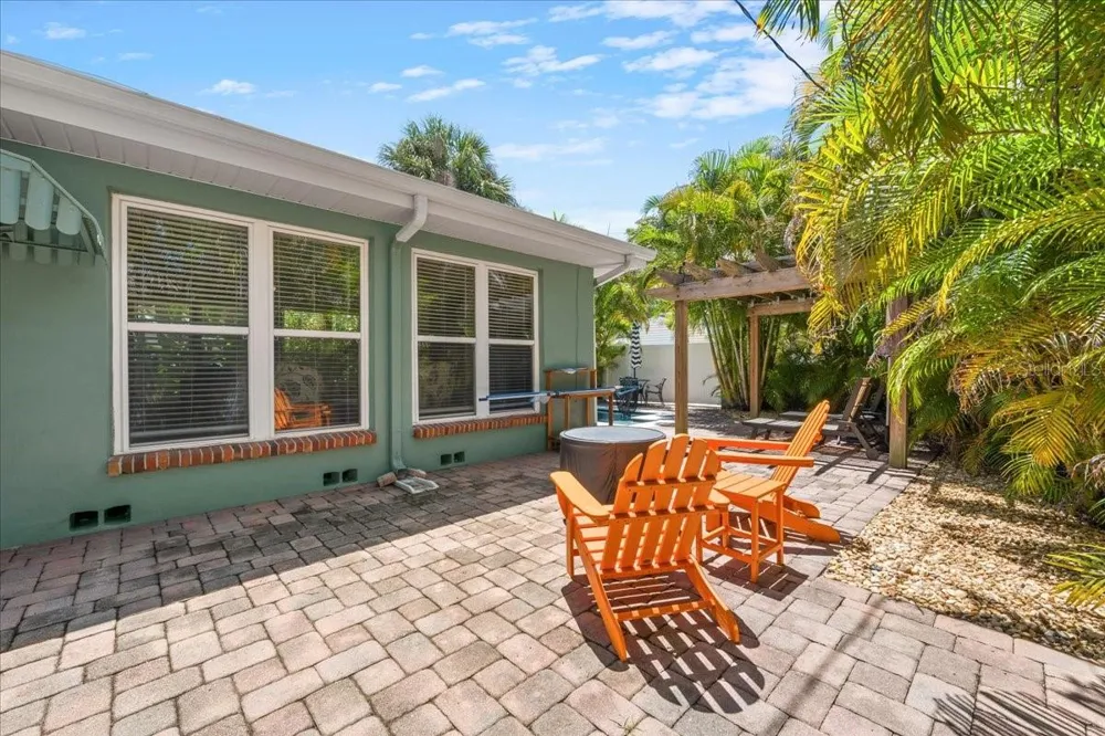 3528 FOSTER HILL DRIVE St Petersburg, FL 33704