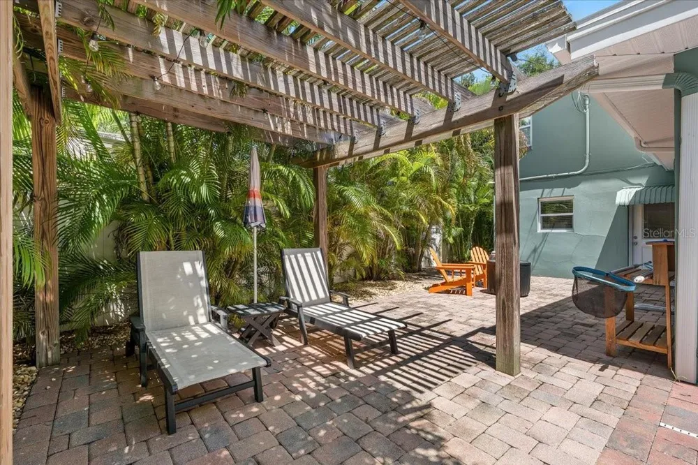 3528 FOSTER HILL DRIVE St Petersburg, FL 33704