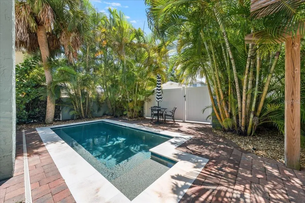 3528 FOSTER HILL DRIVE St Petersburg, FL 33704
