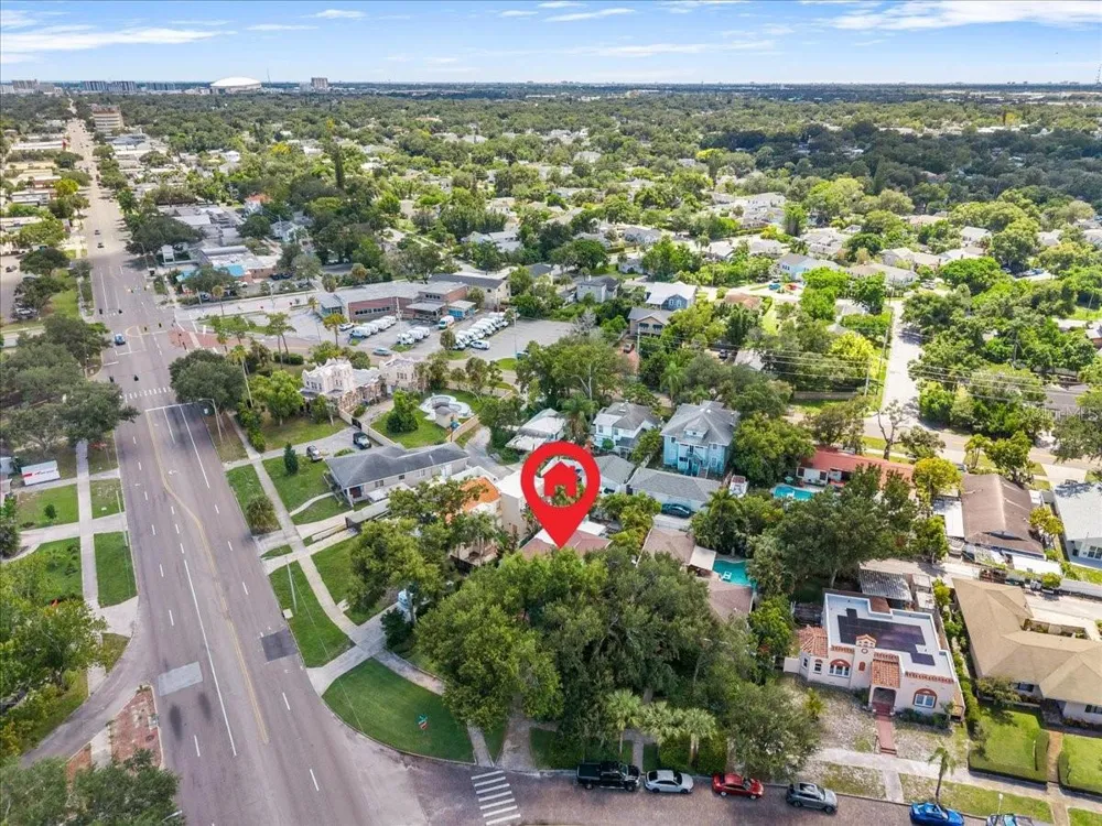 3528 FOSTER HILL DRIVE St Petersburg, FL 33704