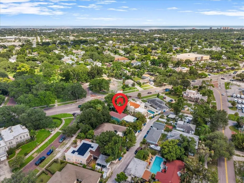 3528 FOSTER HILL DRIVE St Petersburg, FL 33704