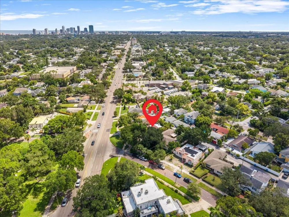 3528 FOSTER HILL DRIVE St Petersburg, FL 33704