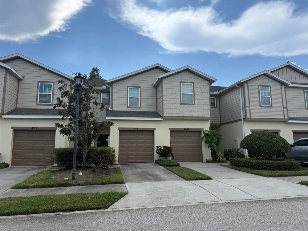 4951 WHITE SANDERLING COURT Tampa, FL 33619