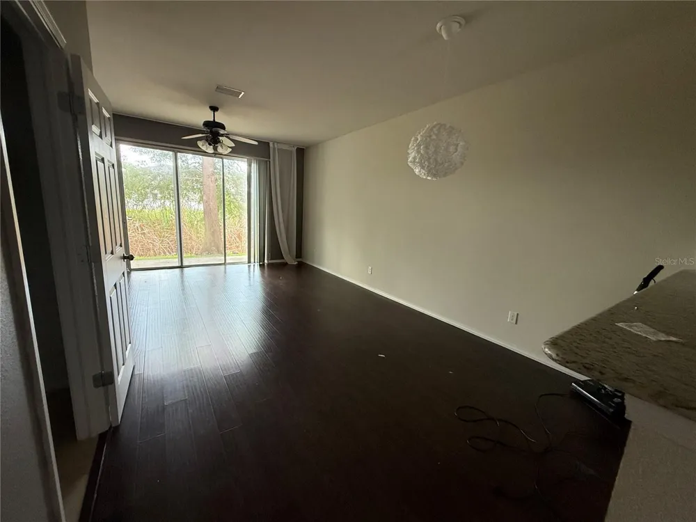 4951 WHITE SANDERLING COURT Tampa, FL 33619