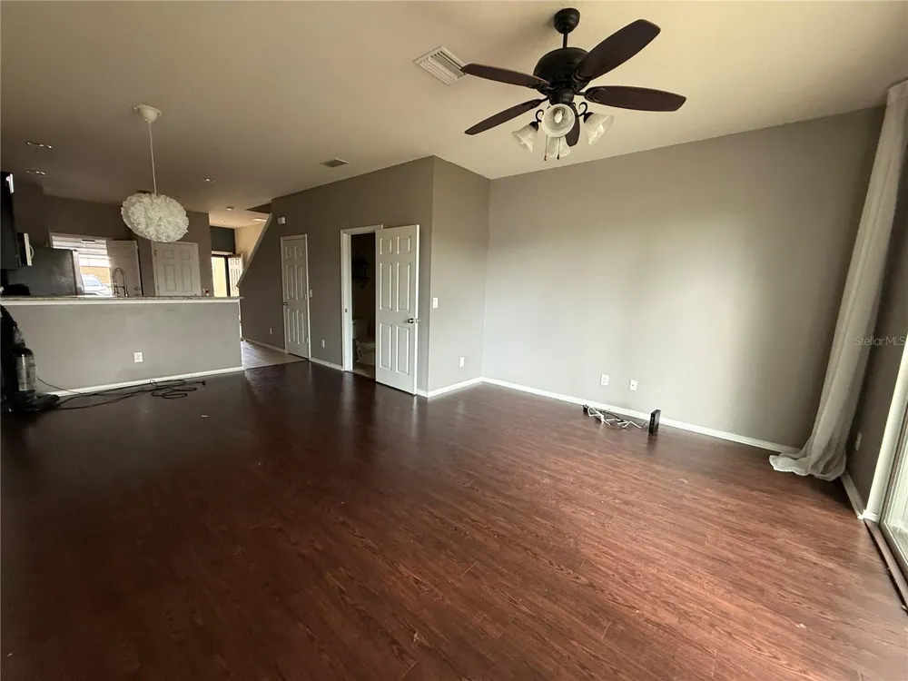4951 WHITE SANDERLING COURT Tampa, FL 33619