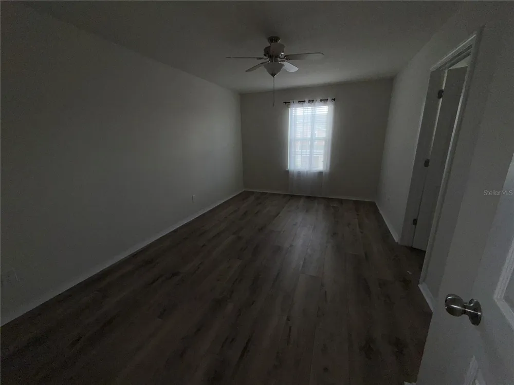 4951 WHITE SANDERLING COURT Tampa, FL 33619