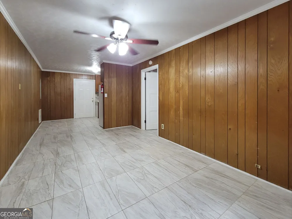 309 N Broad ST Winder, GA 30680