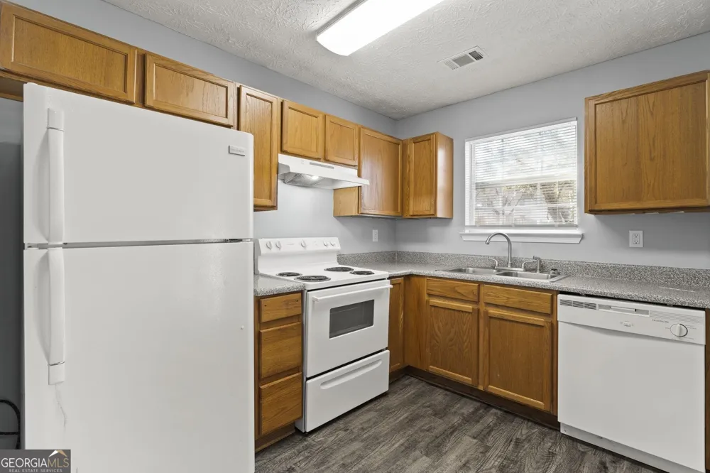 1469 N 42 HWY Jackson, GA 30233