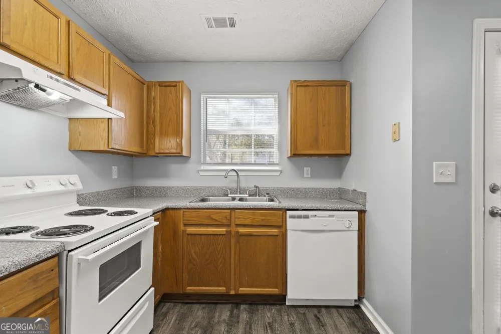 1469 N 42 HWY Jackson, GA 30233