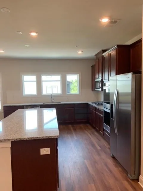 908 Sweetwater Grove Woodstock, GA 30188