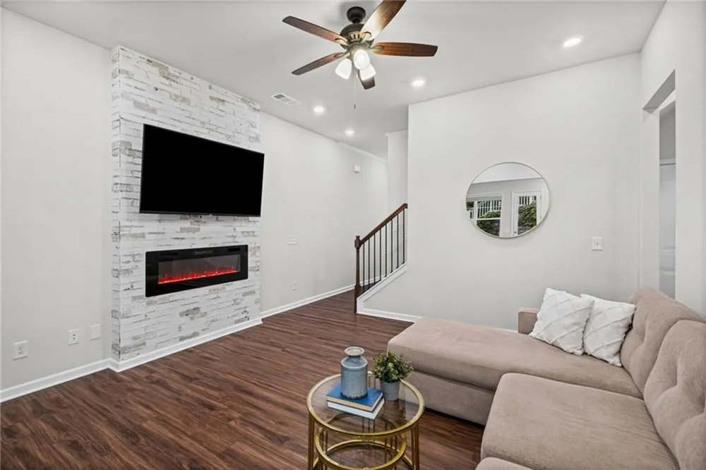 469 Bishop Lane Woodstock, GA 30188