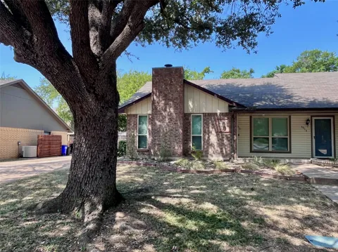 3013 Clover Lane