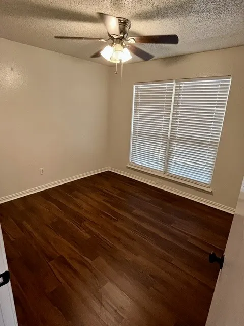 3013 Clover Lane Euless, TX 76039