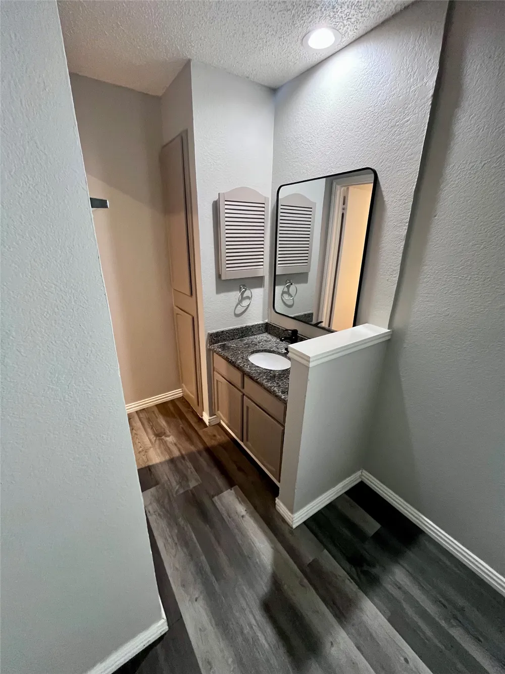3013 Clover Lane Euless, TX 76039