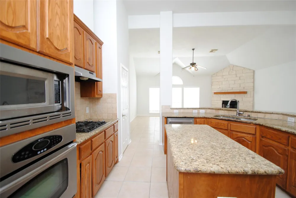 25607 Creston Meadow Drive Richmond, TX 77406