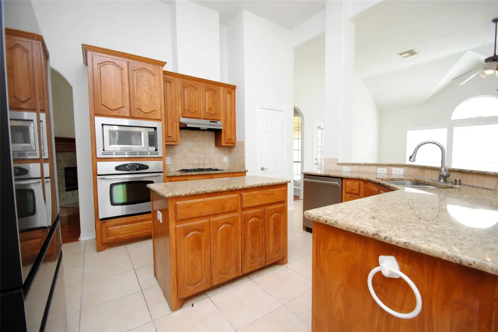 25607 Creston Meadow Drive Richmond, TX 77406