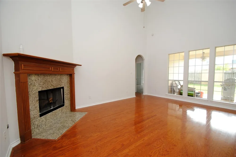 25607 Creston Meadow Drive Richmond, TX 77406