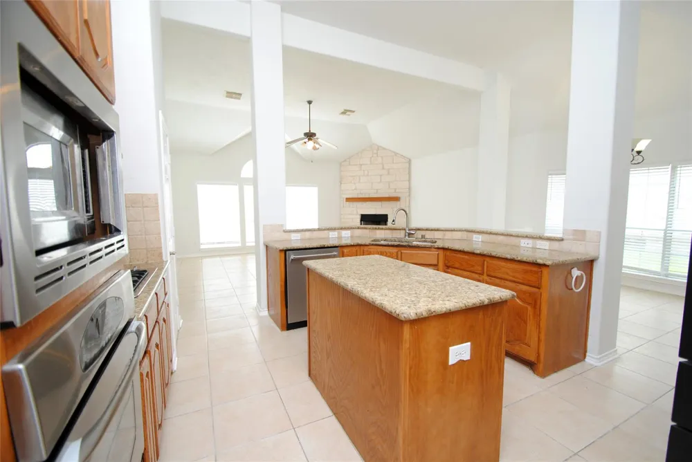 25607 Creston Meadow Drive Richmond, TX 77406