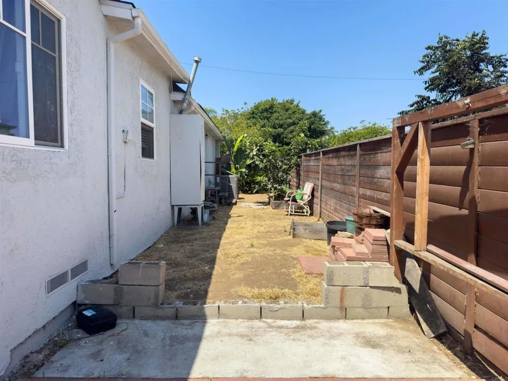 3175 Clay Avenue San Diego, CA 92113